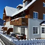Modern Right Next To The Lift Sankt Margarethen im Lungau