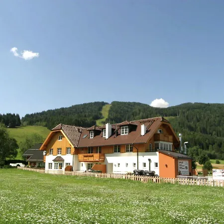 In Sankt Margarethen Near Area * Sankt Margarethen im Lungau