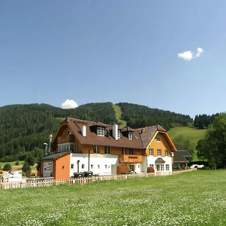Apartment In Sankt Margarethen Near Area Sankt Margarethen im Lungau