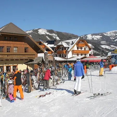 Modern Right Next To The Lift *