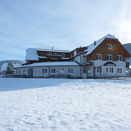 Modern Right Next To The Lift Sankt Margarethen im Lungau